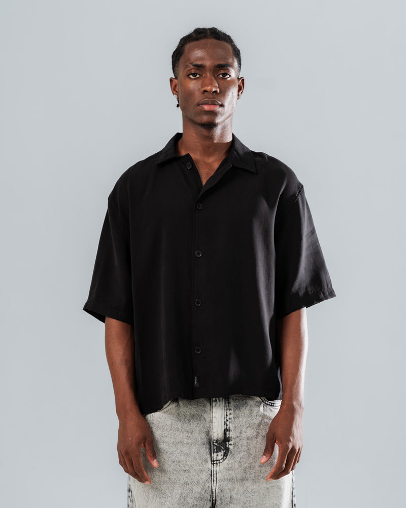 Camisa Boxy fit Black Core