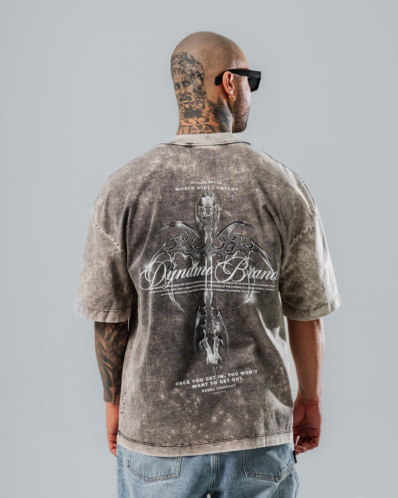 Camiseta Oversize Acid Wash Dark Wings