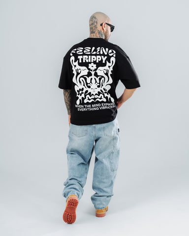 Camiseta Oversize Negra Feeling Trippy