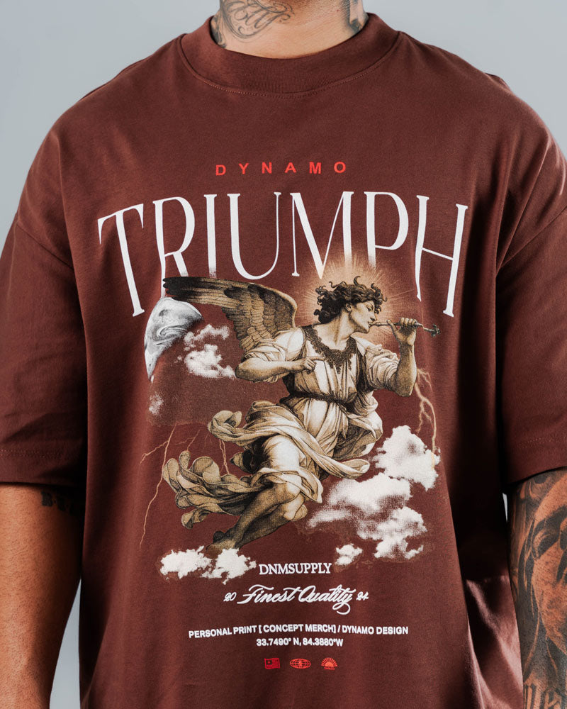 Camiseta Para Hombre Oversize Café Oscuro Triumph