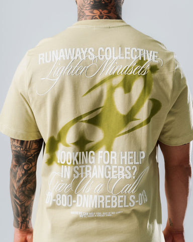 Camiseta Para Hombre Regular Verde Oliva Runaways Collective