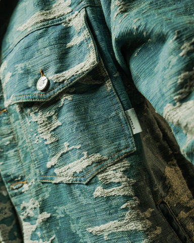 Chaqueta Denim Desgastada - Edición Born Again
