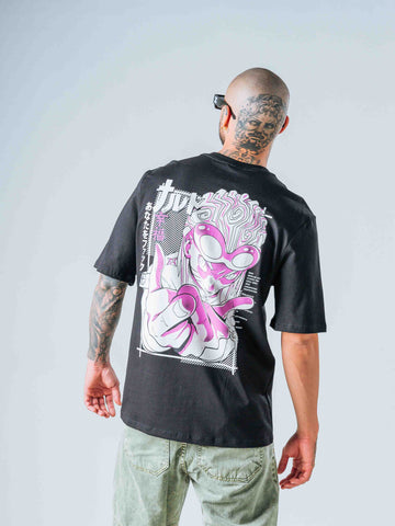 Camiseta Regular Negra Anime