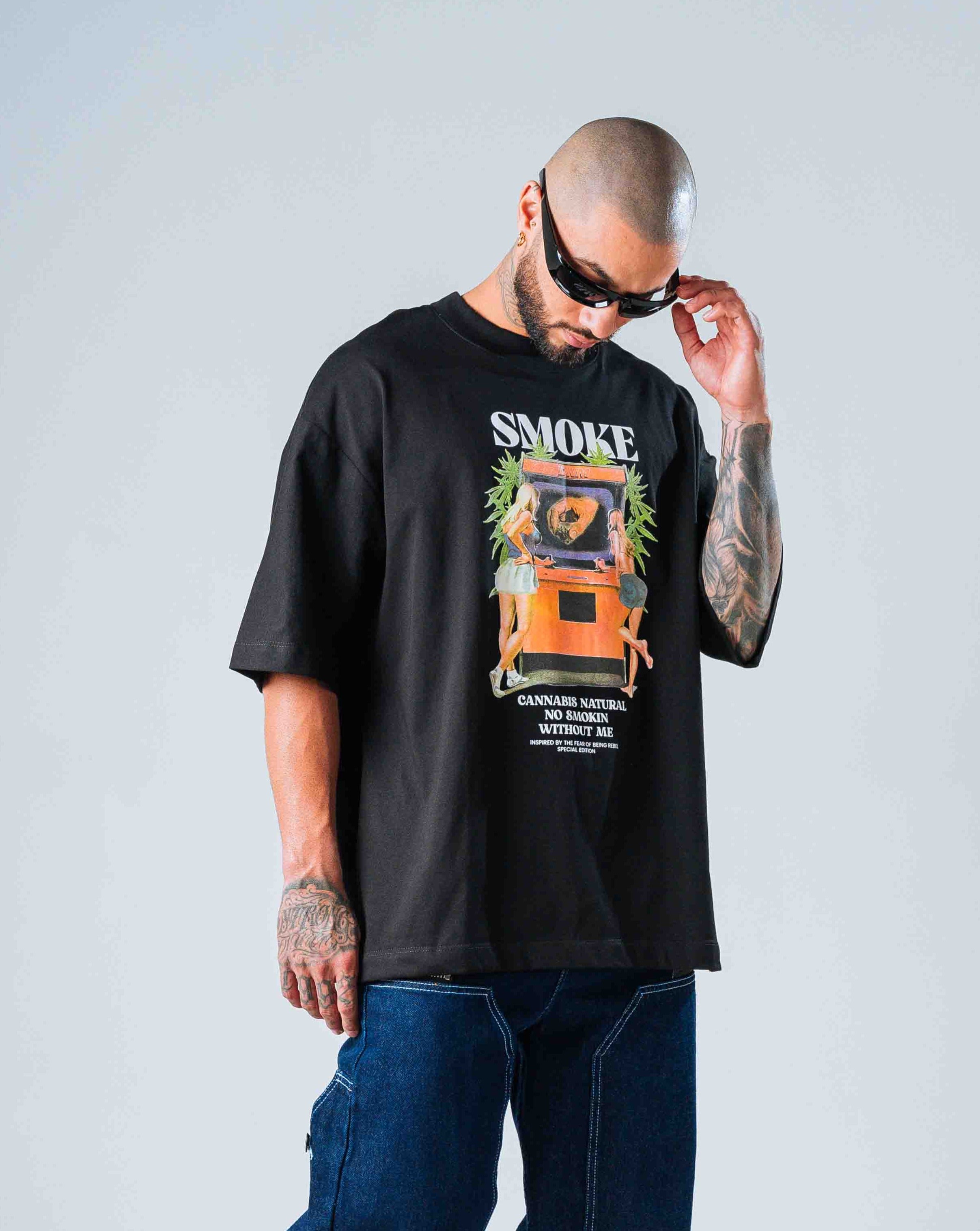 Camiseta Oversize Negra Smoke