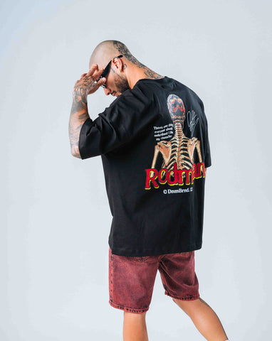 Camiseta Oversize Negra Character