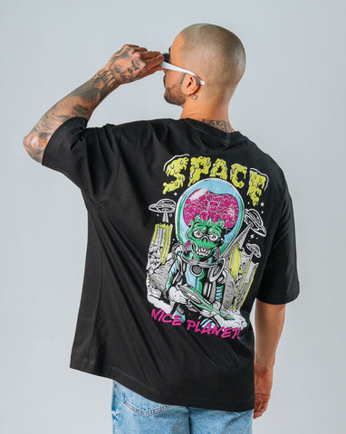 Camiseta Oversize Negro Planet