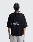 Camiseta Negra Oversize Love Hurts