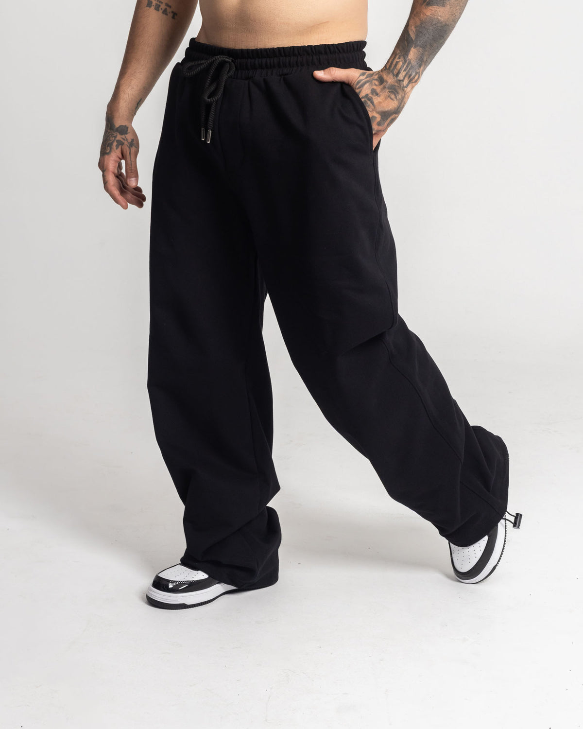 Sudaderera Básica Negra