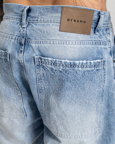 Bermuda Regular con bordados