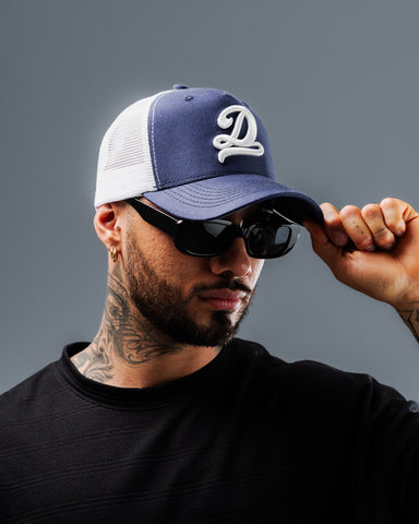 Gorra Para Hombre Azul Con Bordado Frontal DNM