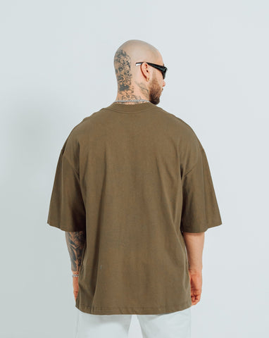 Camiseta Oversize Verde Militar Trouble Maker