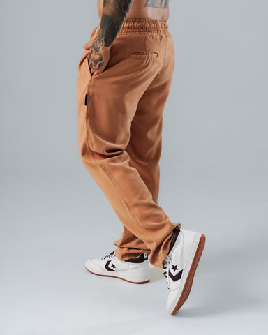 Pantalón Basico Smarth Almendra Slim