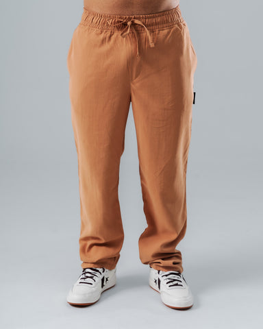 Pantalón Basico Smarth Almendra Slim
