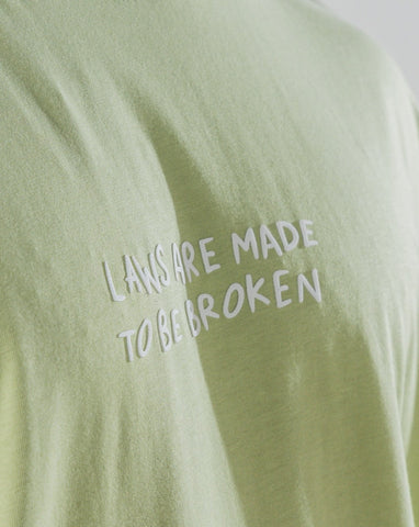 Camiseta Oversize Laurel Laws