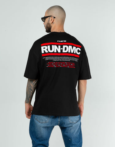 Camiseta Oversize  Negra Sombreros