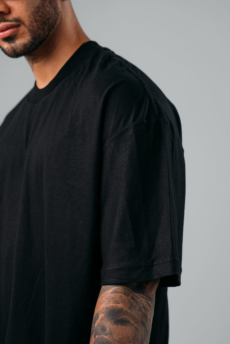 Camiseta Oversize Básica Negra – Dynamo Brand